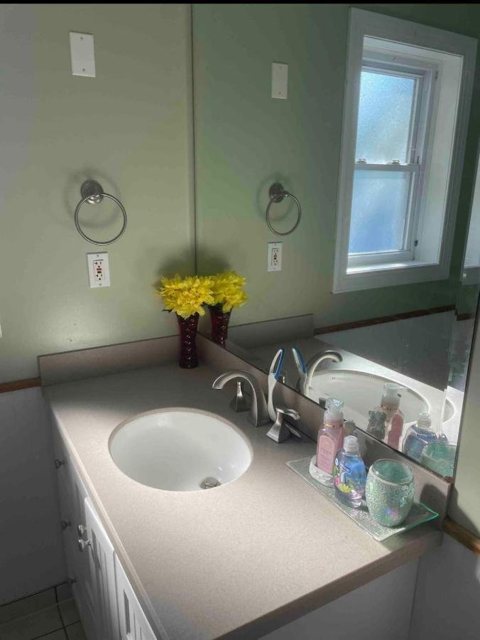 Guest Room Итонтаун Экстерьер фото